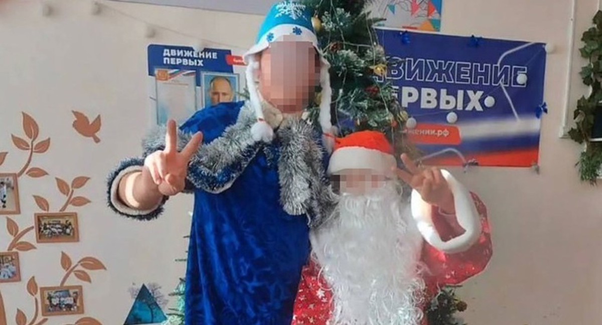 В Приморье школа объяснила, почему роль Снегурочки играл физрук