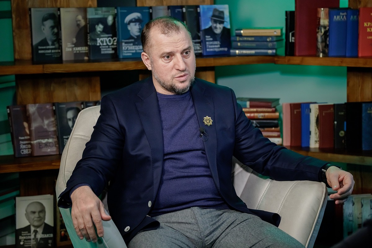 «Происходит из сатанизма»: командир «Ахмата» объяснил, почему Запад борется с Россией и традиционными ценностями