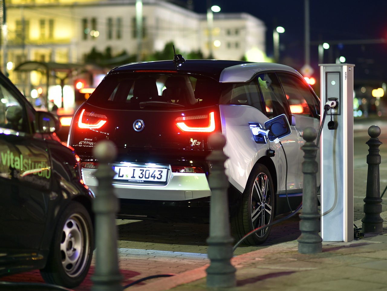 Командиры батареек: как Германия отменяет переход на электромобили 