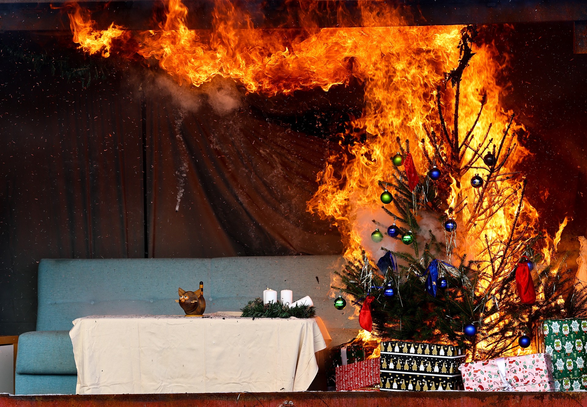 Разжигают ёлочку: как Европа ждёт волну рождественских терактов