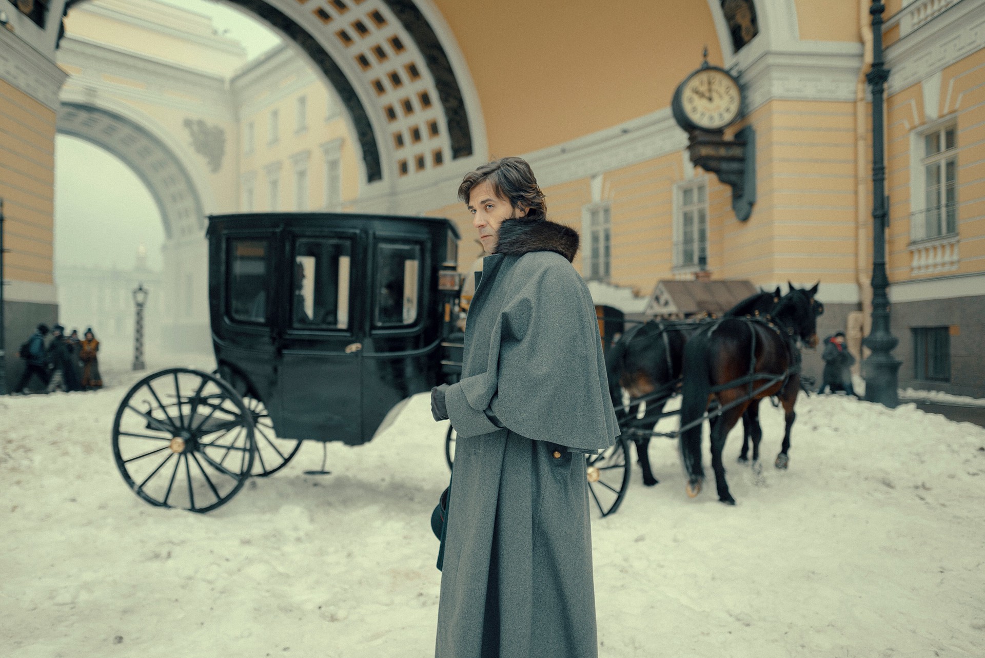 Пушкин на макушке: что нам рассказали о поэте в новом сериале