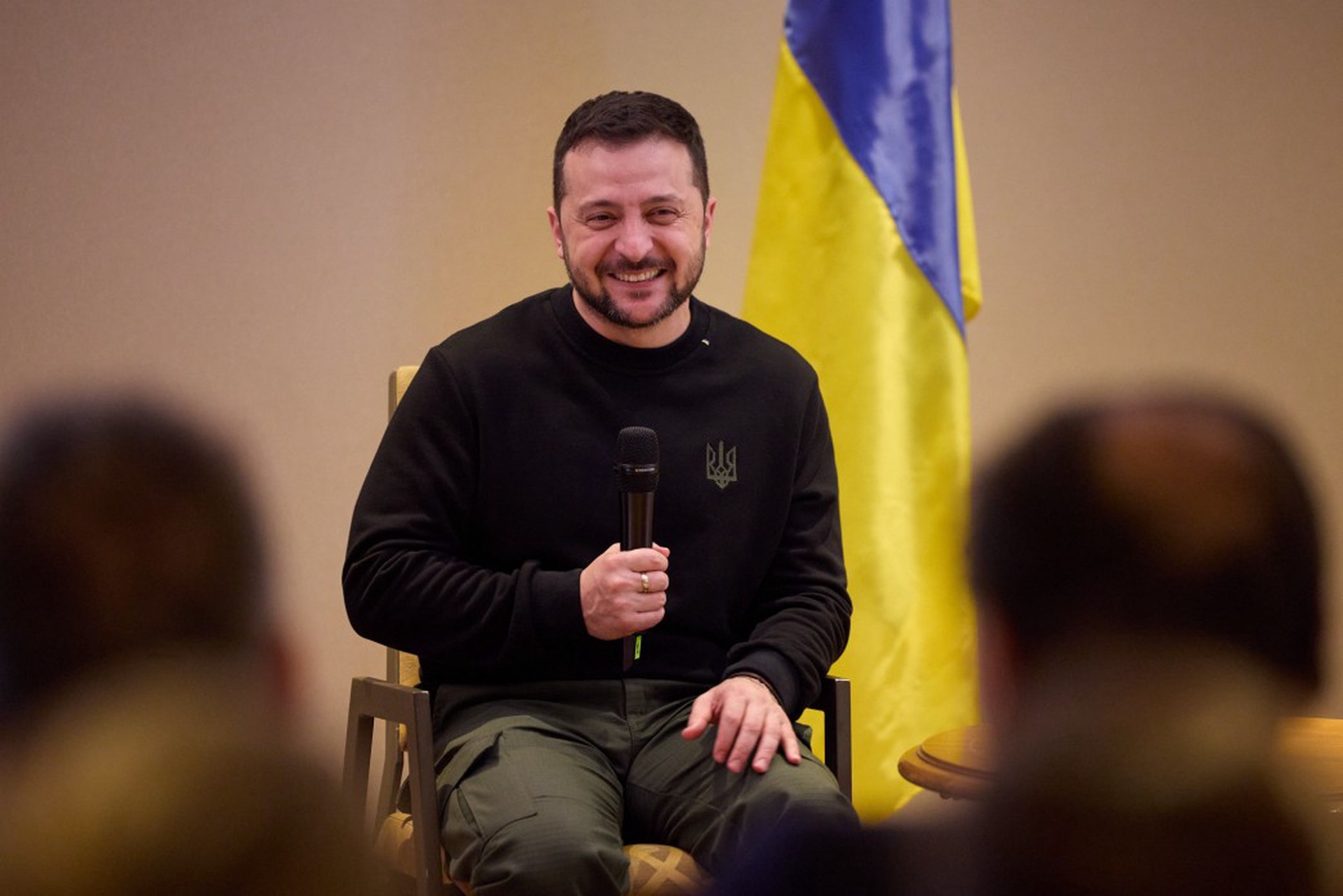 Зеленский заявил, что Украине не нужны французские войска 
