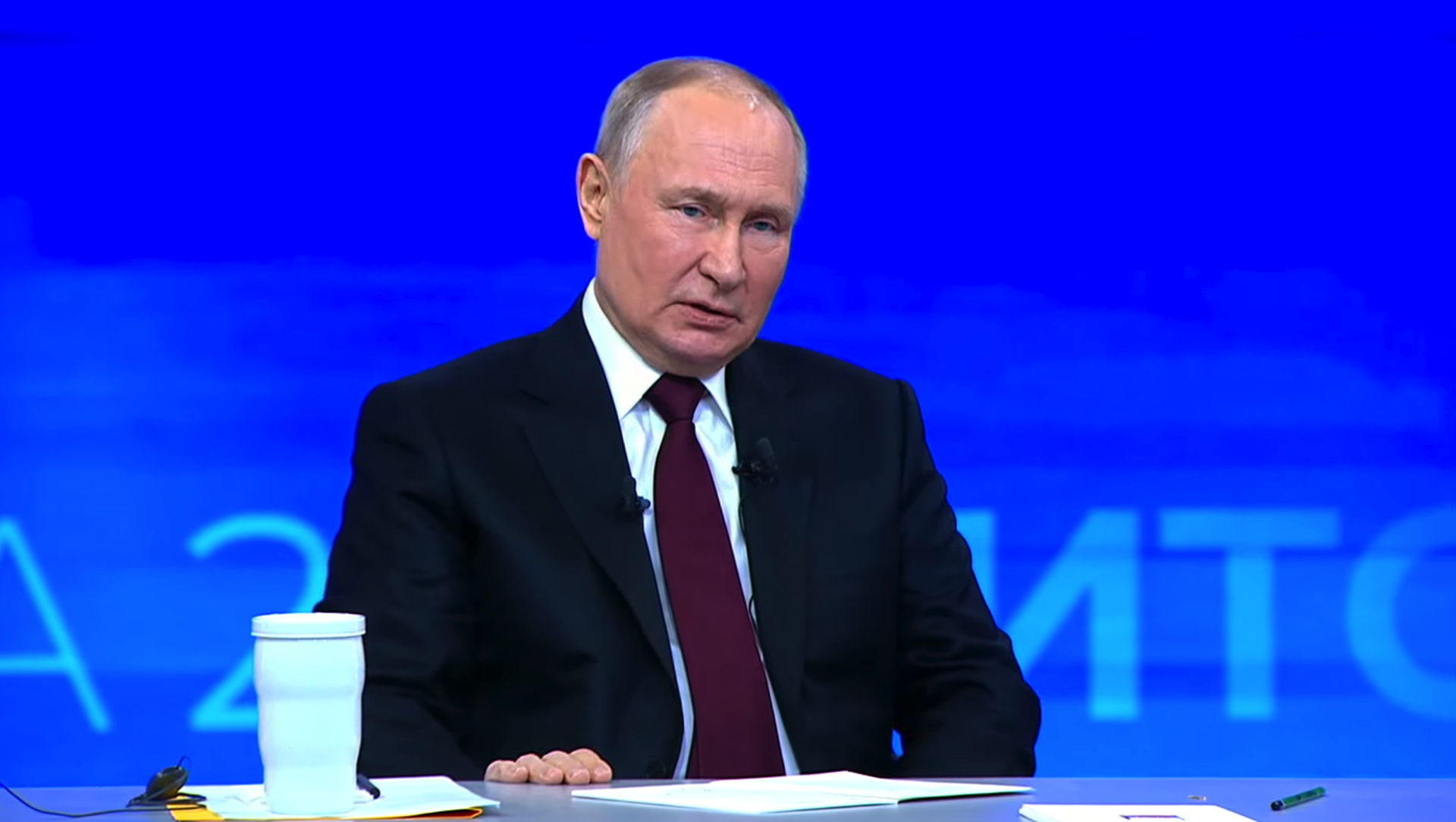 Путин назвал извращением действия олимпийских чиновников в отношении России