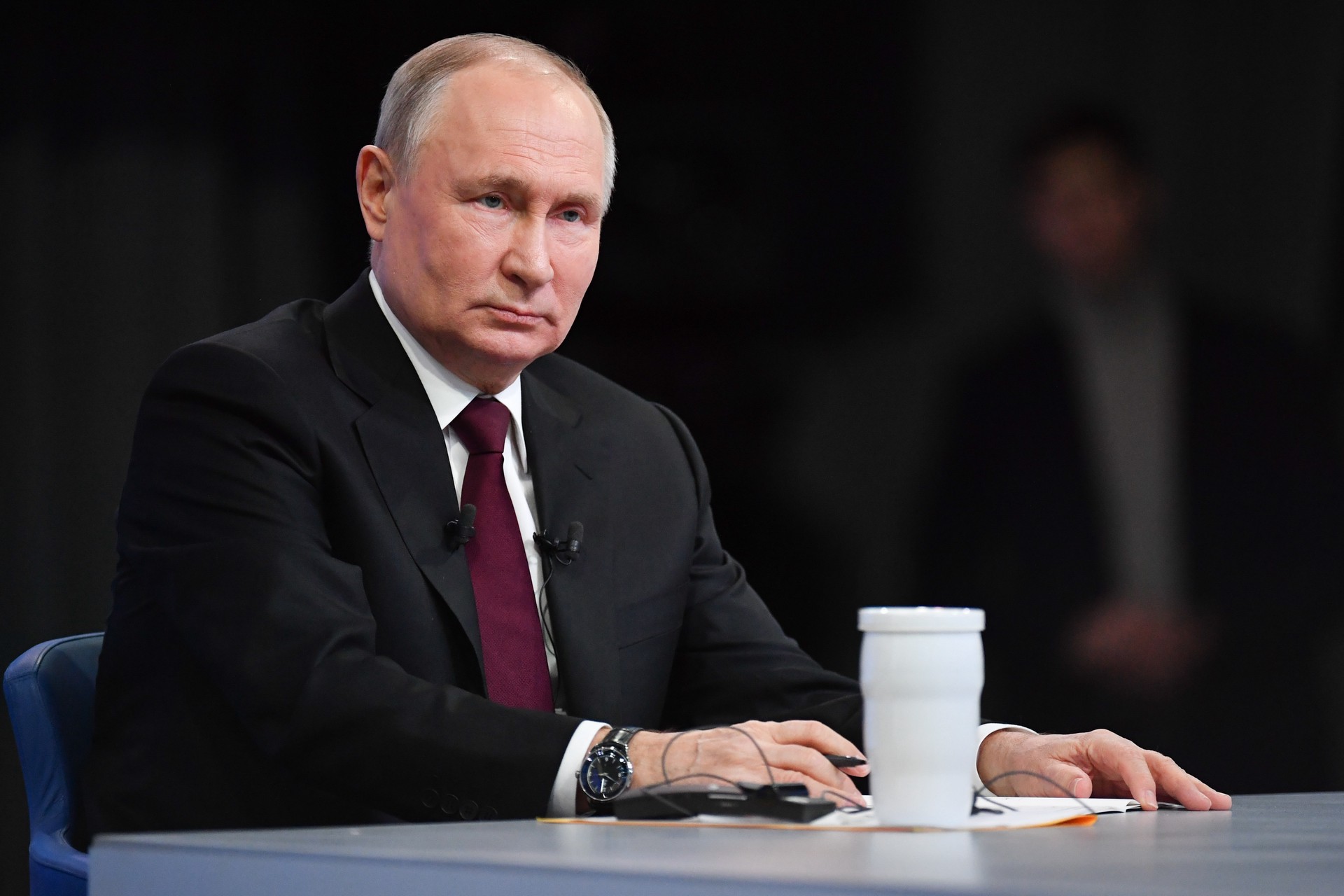 Путин проголосовал на выборах президента России в формате онлайн