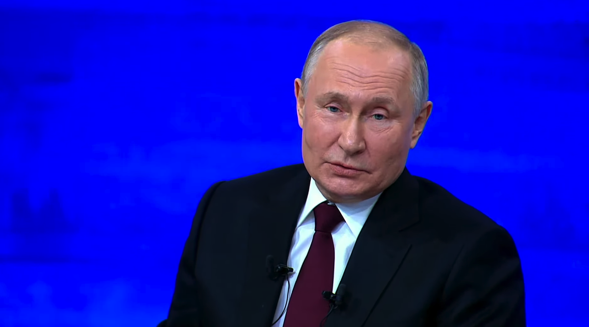 Путин заявил, что Россия не собирается размещать ядерное оружие в космосе