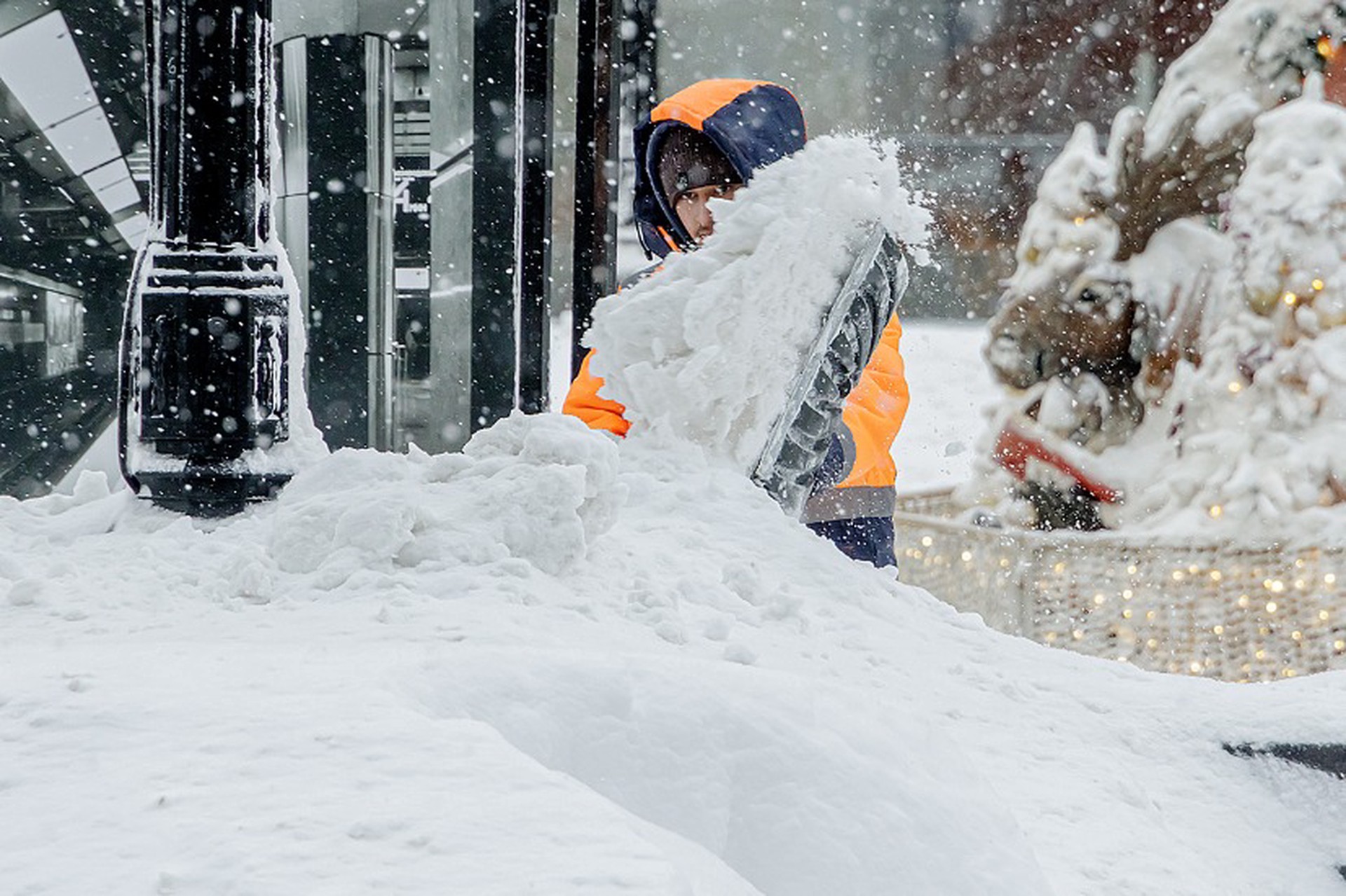 Россиян призвали не отказываться от жалоб на УК из-за плохой уборки снега