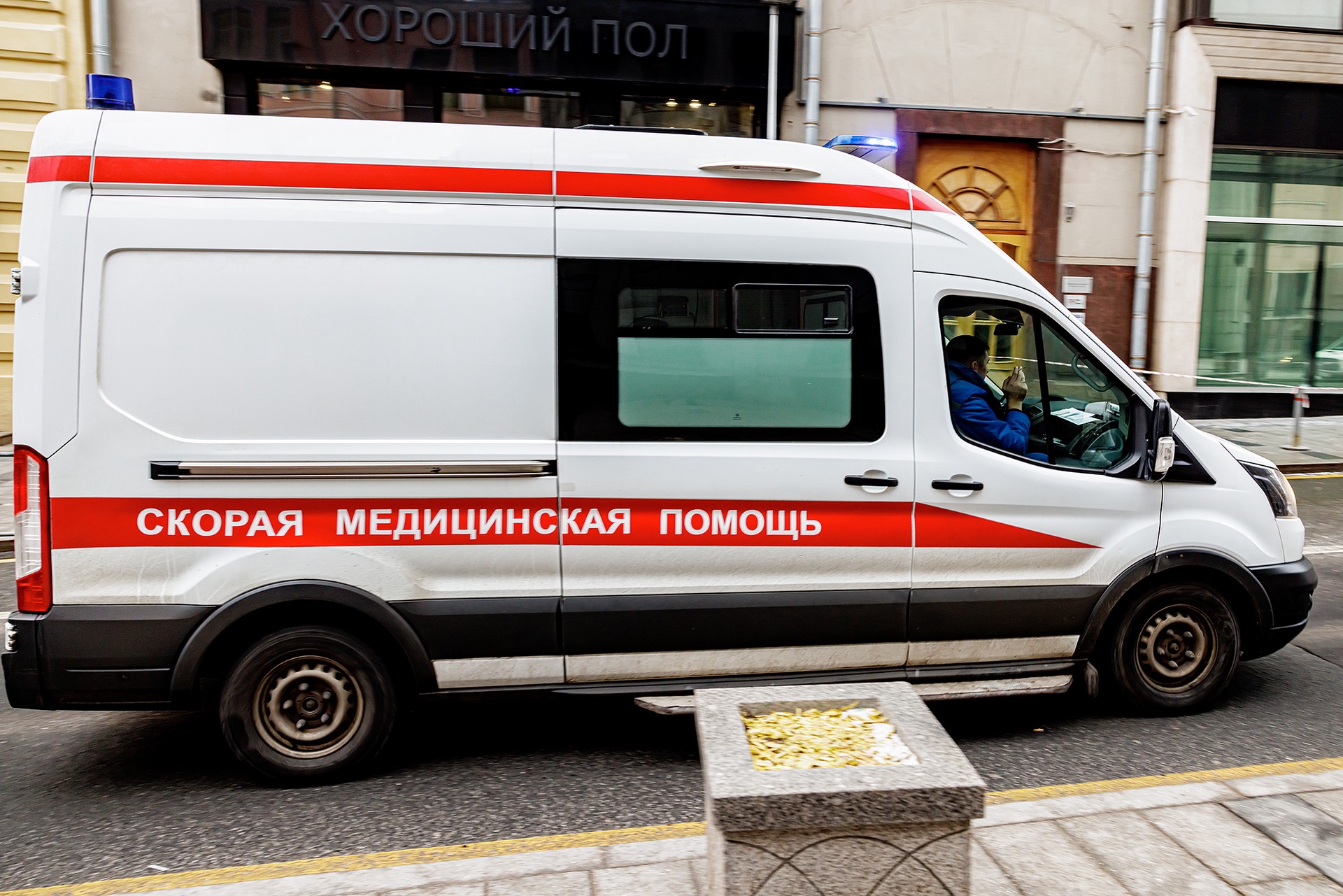 Подросток дважды пострадал из-за неосторожной езды на мопеде в Хабаровском крае
