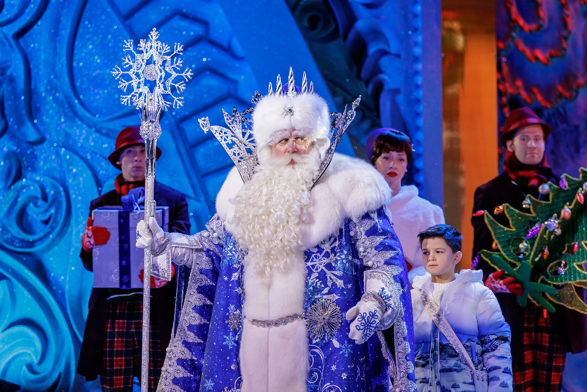 Мошенники стали спекулировать на теме детских новогодних елок