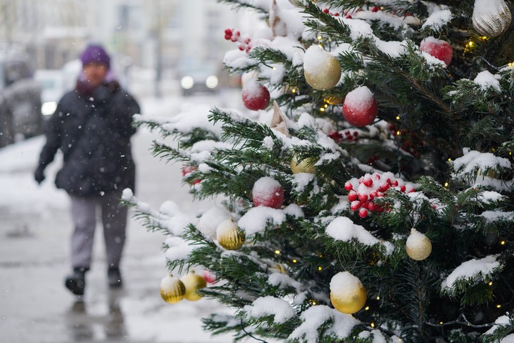 <p class="MsoNormal" style="line-height: 115%;"><span style="font-size: 12.0pt; line-height: 115%; font-family: 'Times New Roman',serif;">Почему в принципе возник такой праздник, как старый Новый год?</span></p>