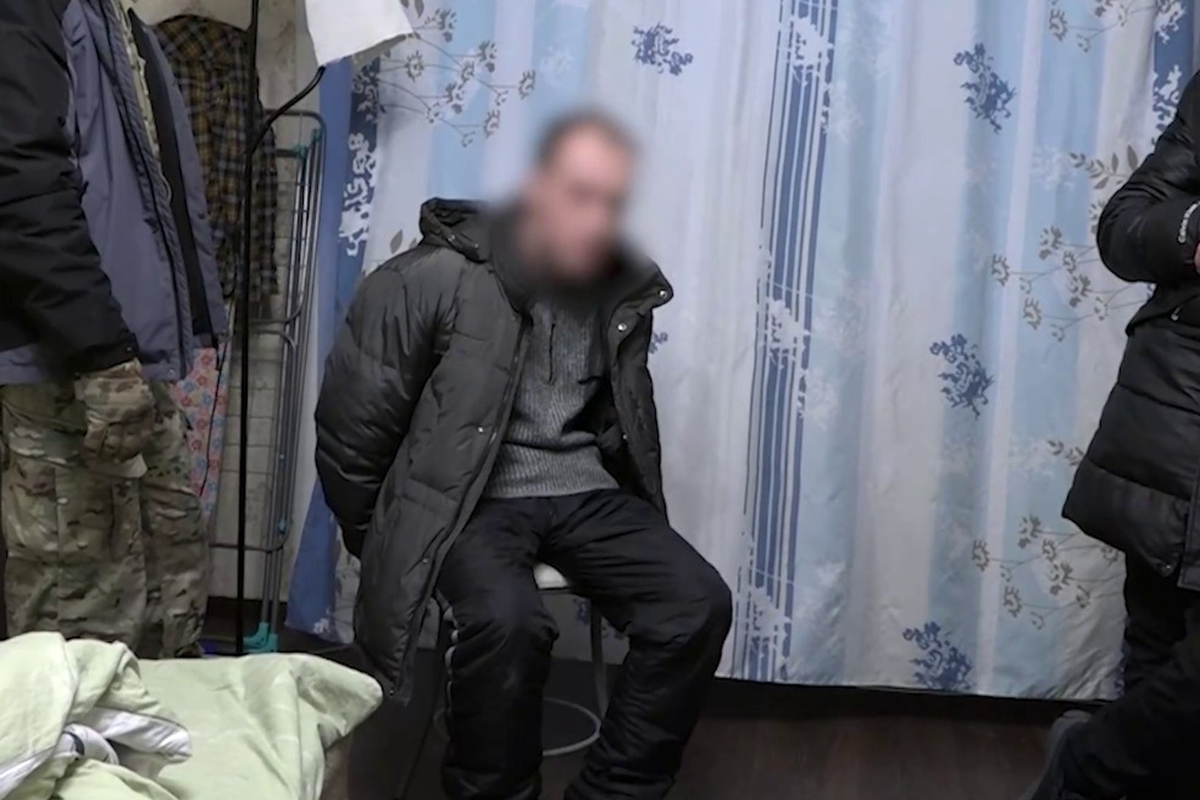 ФСБ задержала сотрудника режимного предприятия за связь со спецслужбами Польши