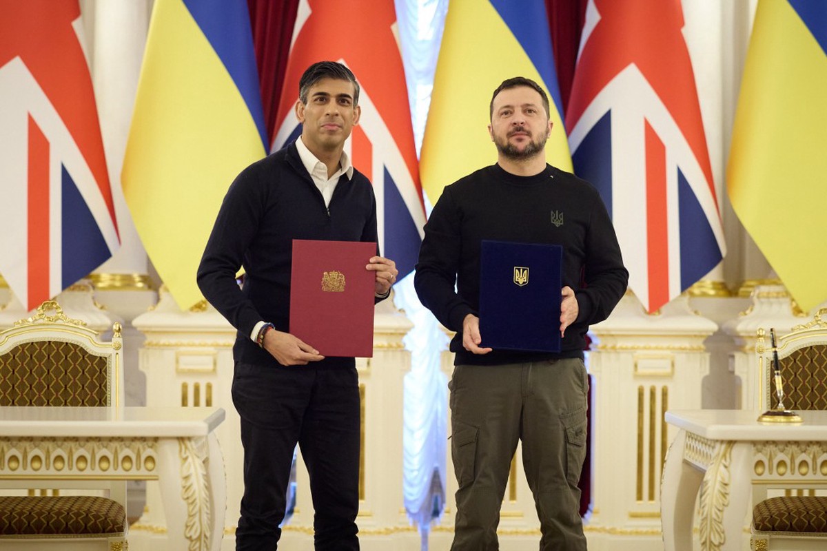 СМИ: договор между Украиной и Великобританией приблизил Киев к краху