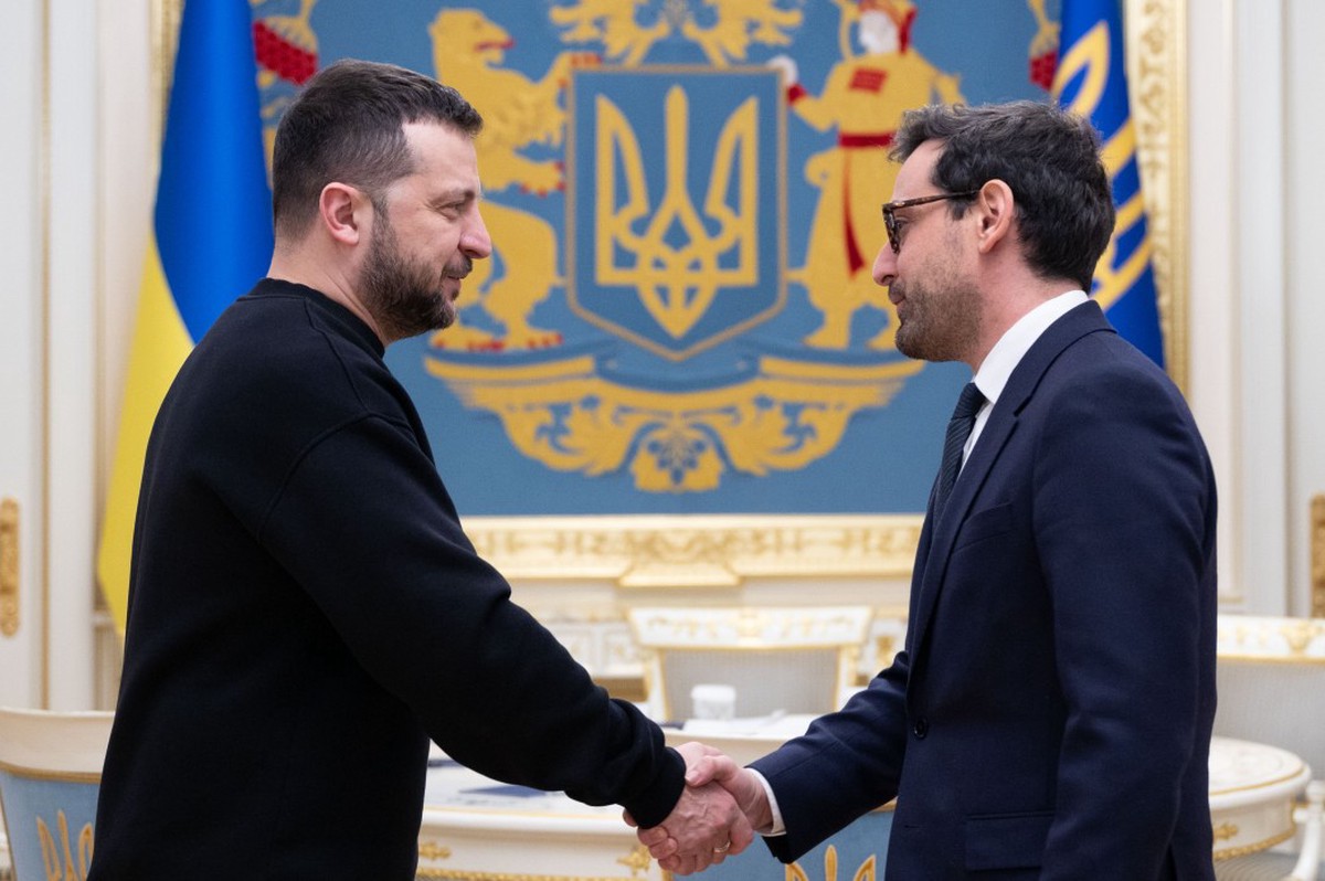 В Сети раскритиковали встречу Зеленского и главы МИД Франции 