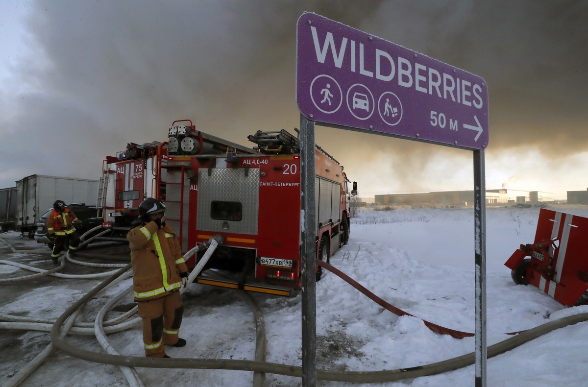 РБК: Сгоревший склад Wildberries в Шушарах не был застрахован