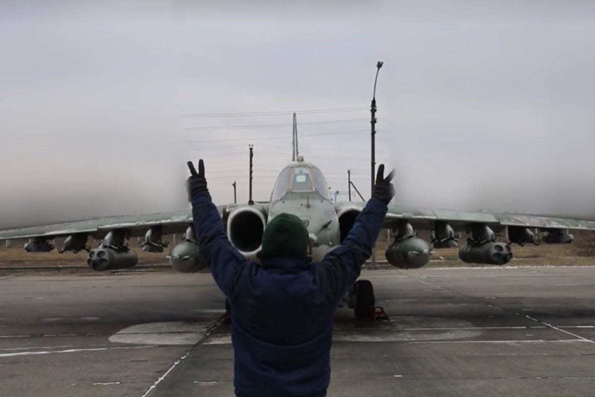 Британский аналитик Меркурис заявил, что Россия стала чаще наносить авиаудары по ВСУ