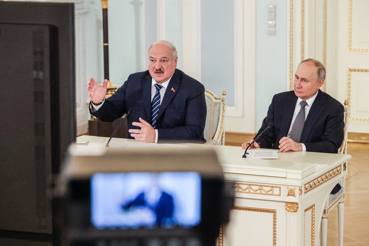 Лукашенко предложил Путину «махнуть» в Антарктиду