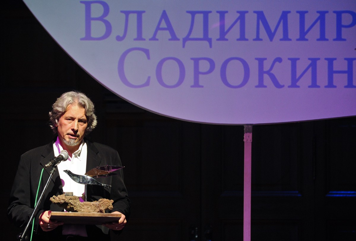 Любопытно, Варвара: почему писателя Сорокина у нас продолжают публиковать