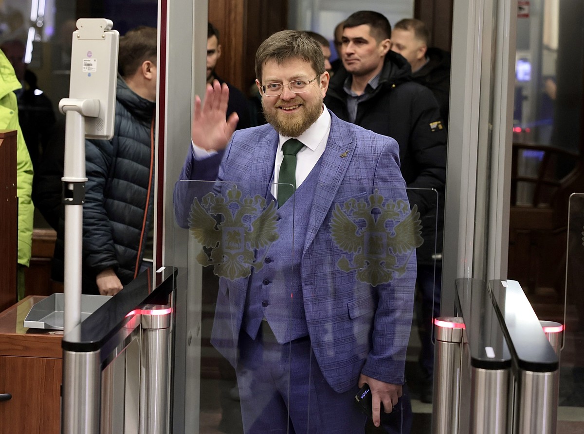 Самовыдвиженец Баташёв снялся с президентских выборов