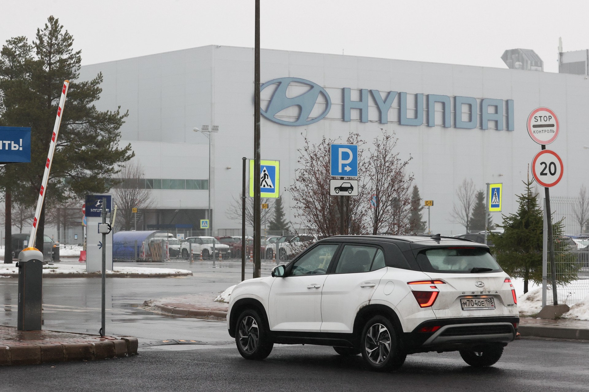 Бывший завод Hyundai в Санкт-Петербурге начал производство машин под брендом Solaris