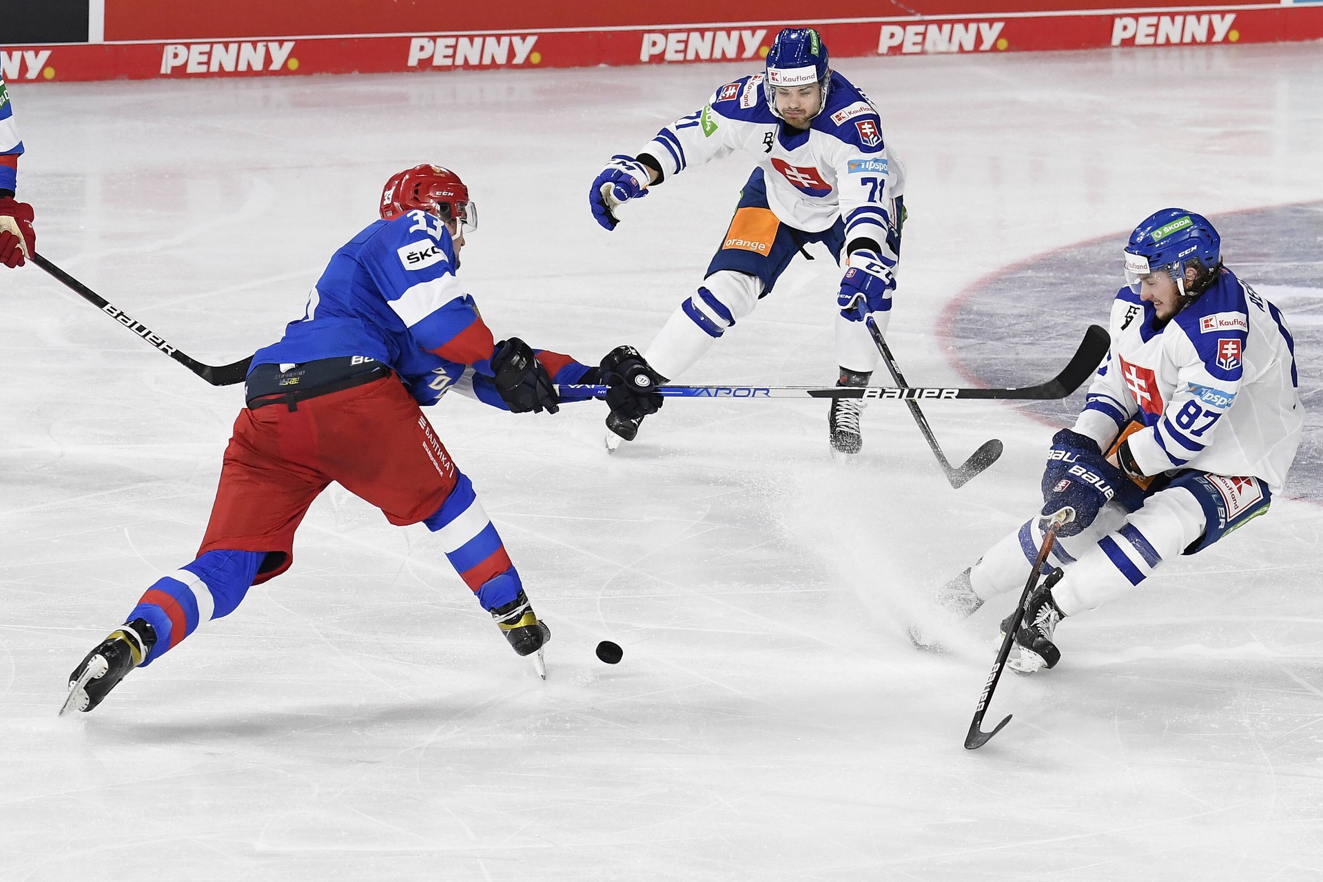 В Словакии опровергли информацию о желании провести матчи со сборной России по хоккею