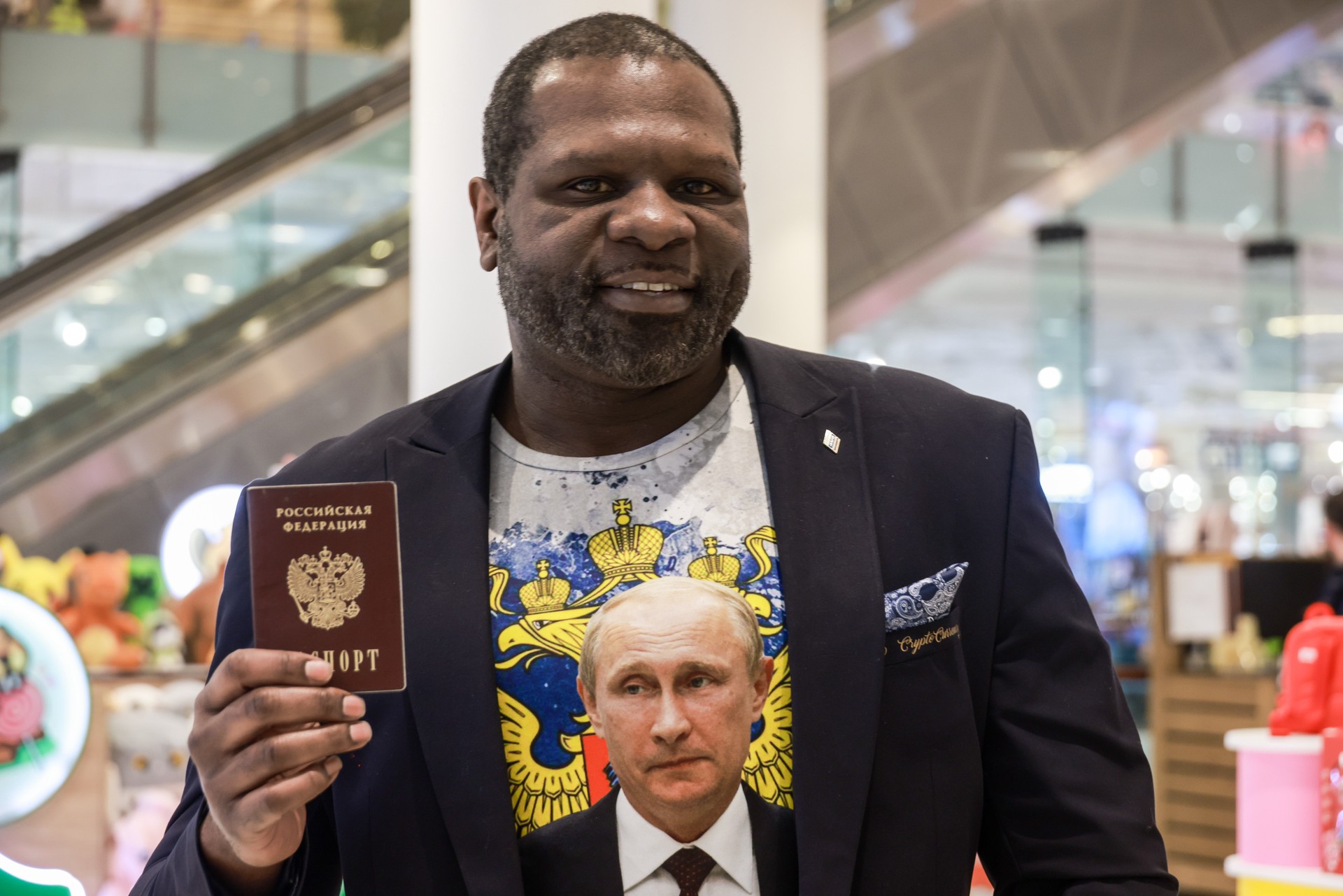 Чемпион мира Проводников не слышал о получившем паспорт РФ боксёре Джонсоне 