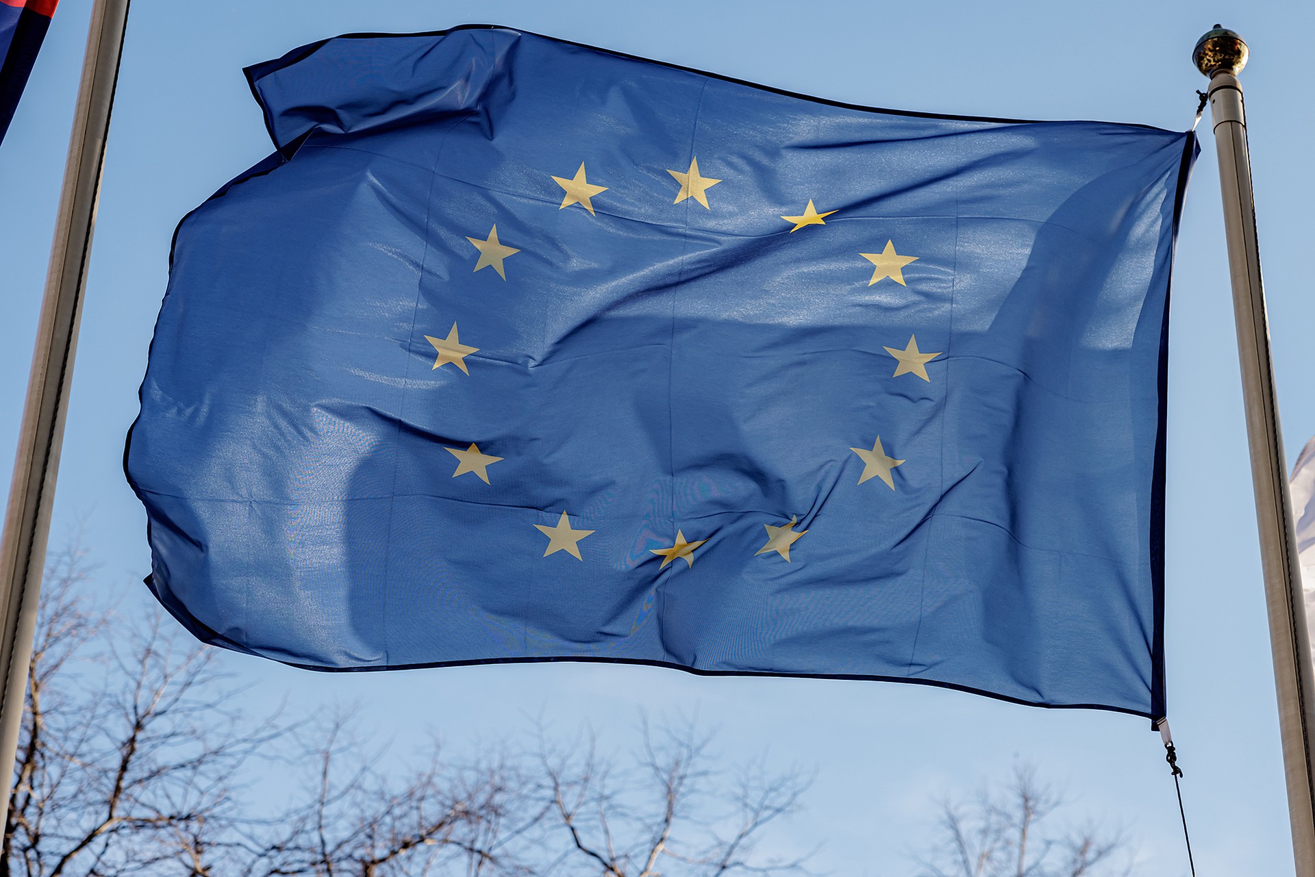 Politico: ЕС раскритиковал страны блока за несоблюдение антироссийских санкций 