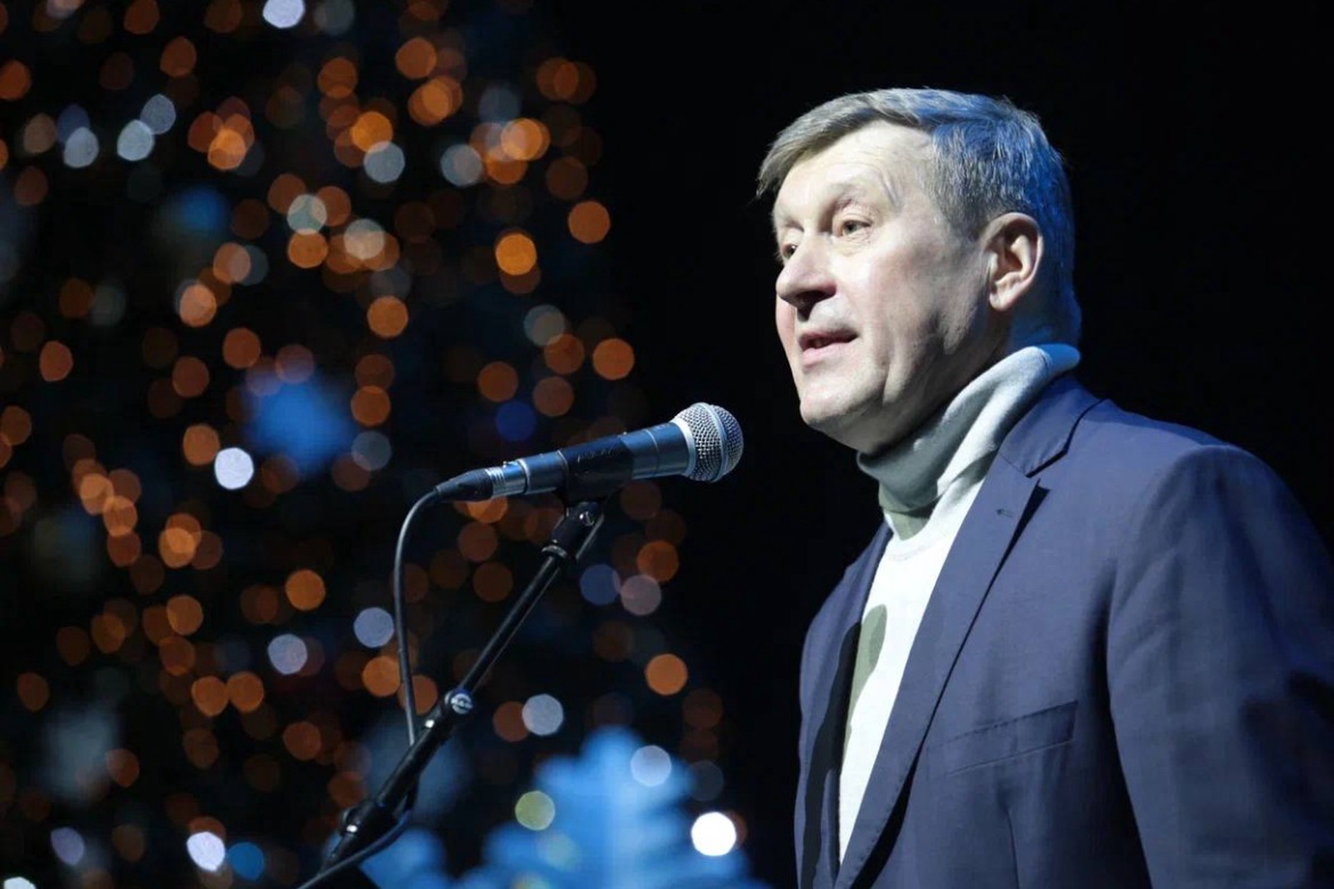 Мэр Новосибирска Локоть ушёл в отставку