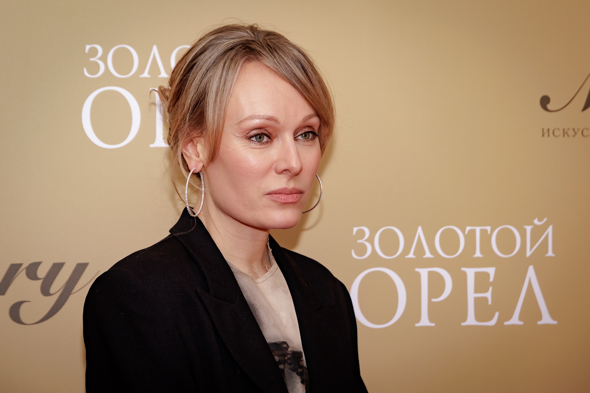 Звезда «Не родись красивой» рассказала, почему не делает уколы красоты