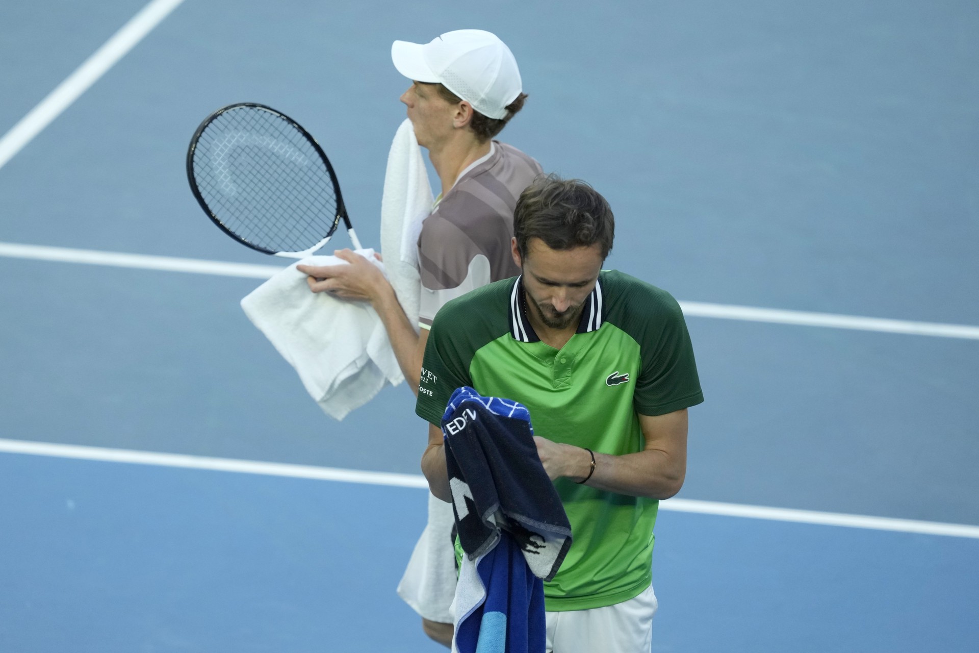 Медведев проиграл итальянцу Синнеру в финале Australian Open