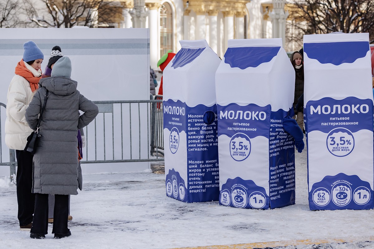 Эксперт рассказал, как потребителям избежать покупки контрафактного молока