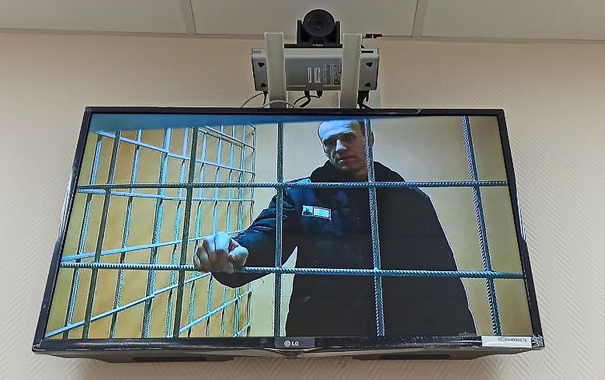 Евросоюз ввёл персональные санкции из-за смерти Навального*