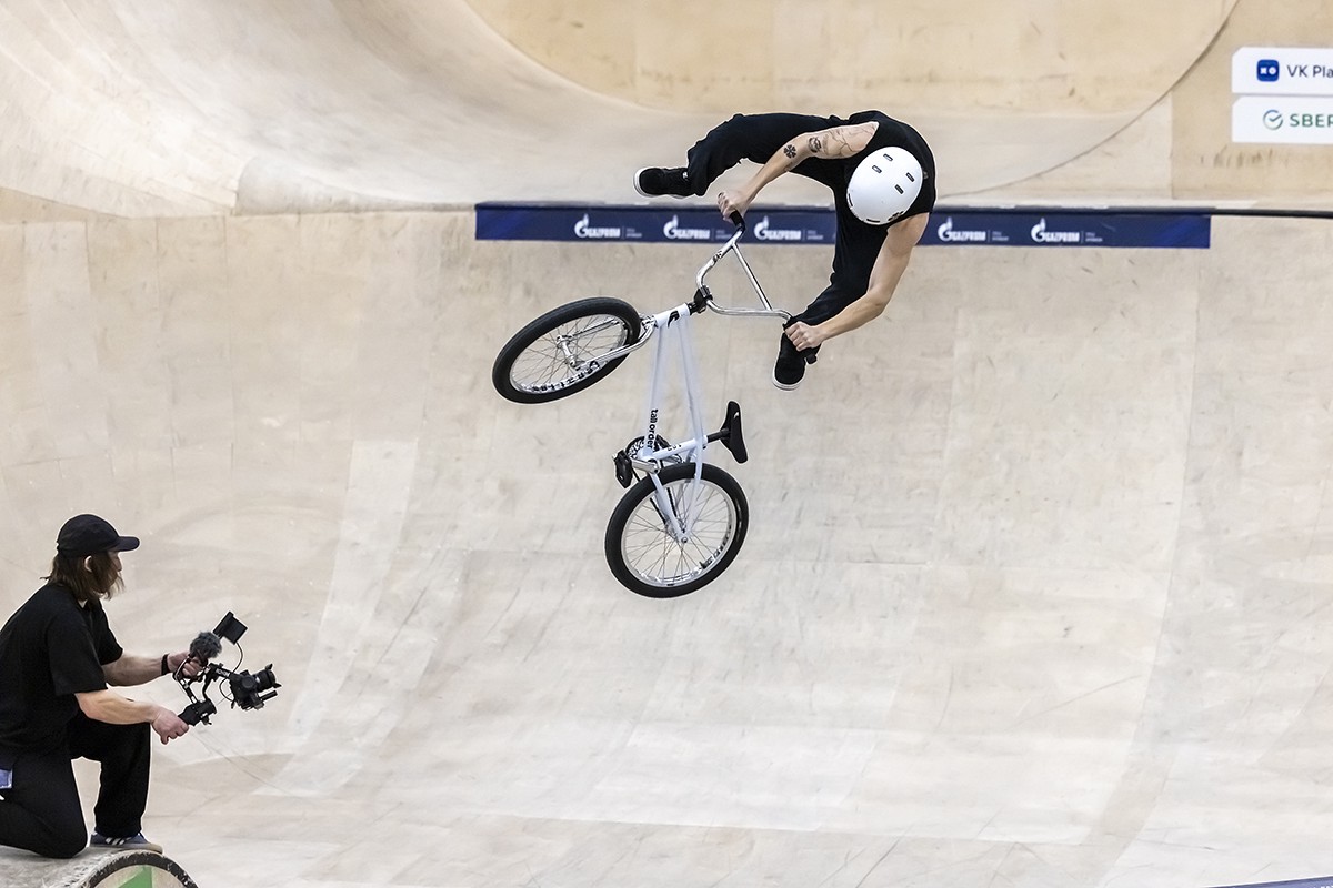 Призёр Кубка мира Ирек Ризаев стал чемпионом «Игр будущего» в фиджитал-BMX