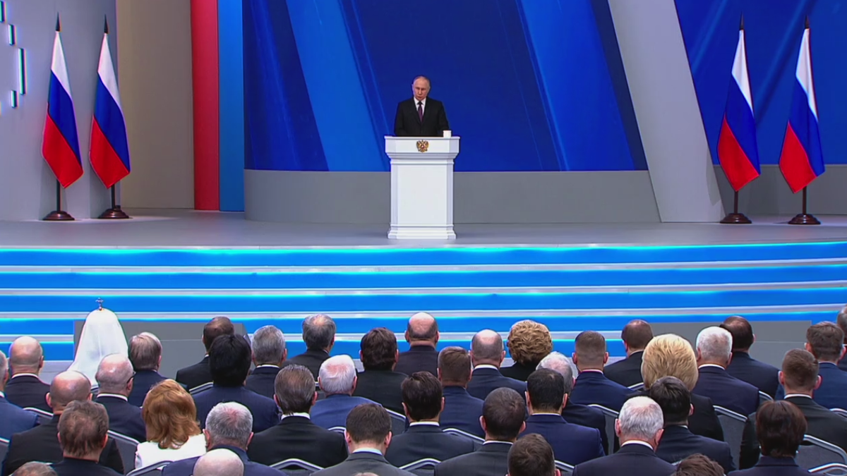 Путин: Несырьевой неэнергетический экспорт РФ должен увеличиться за 6 лет на две трети