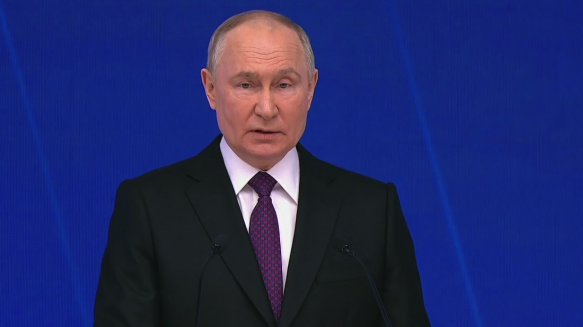 Путин заявил о планах укрепить группировки ВС РФ в связи со вступлением Швеции и Финляндии в НАТО