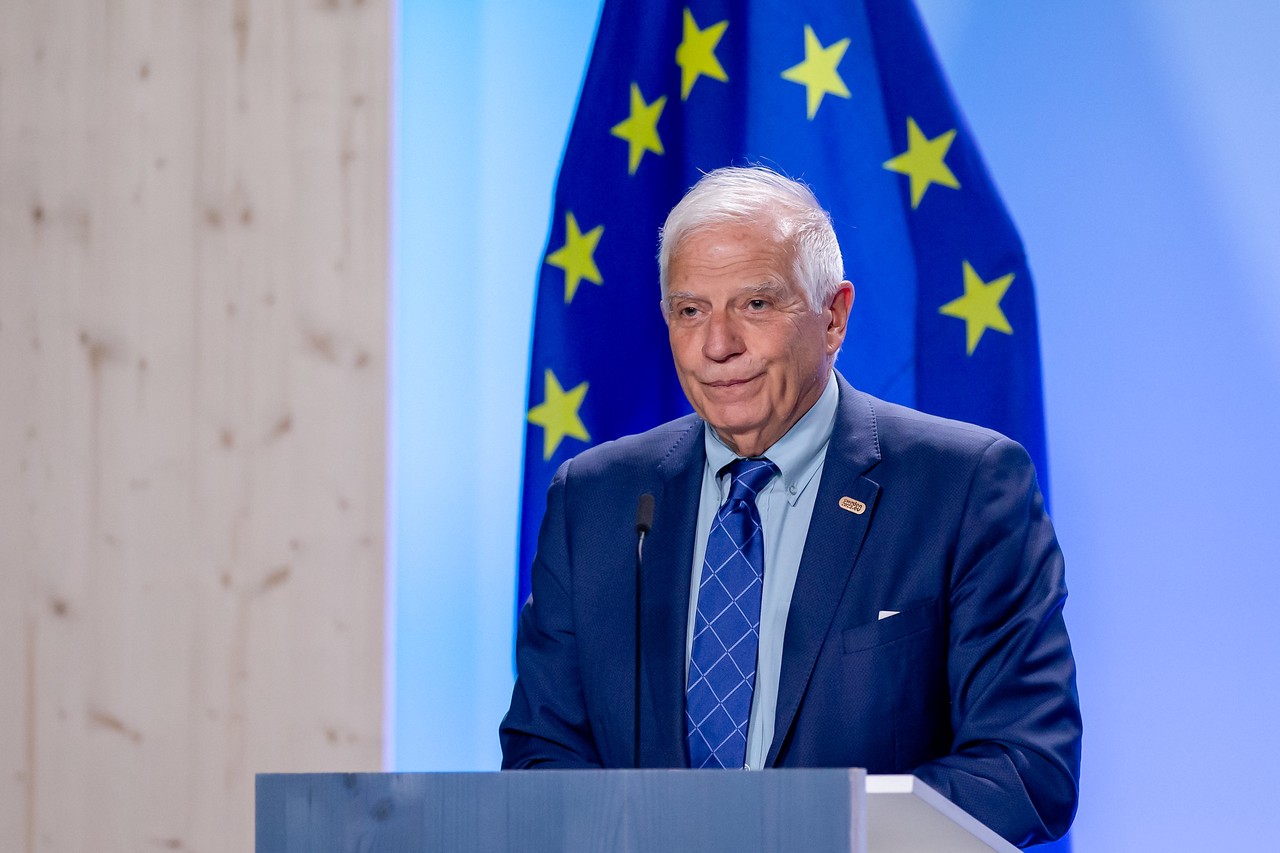 Политолог Блохин заявил, что в результате заявления Борреля будет усиливаться милитаризация Европы