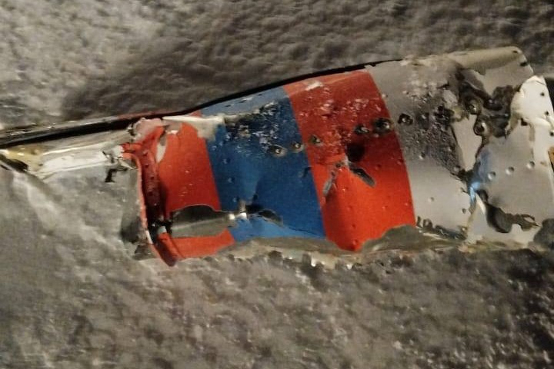 В результате крушения вертолёта Ми-8 погибли три сотрудника МЧС