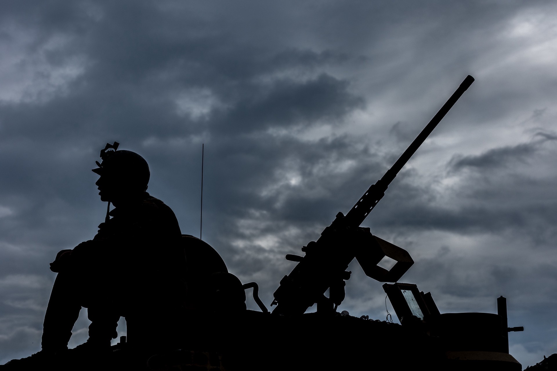 Экс-морпех Берлетик: НАТО попытается компенсировать нехватку военных на Украине