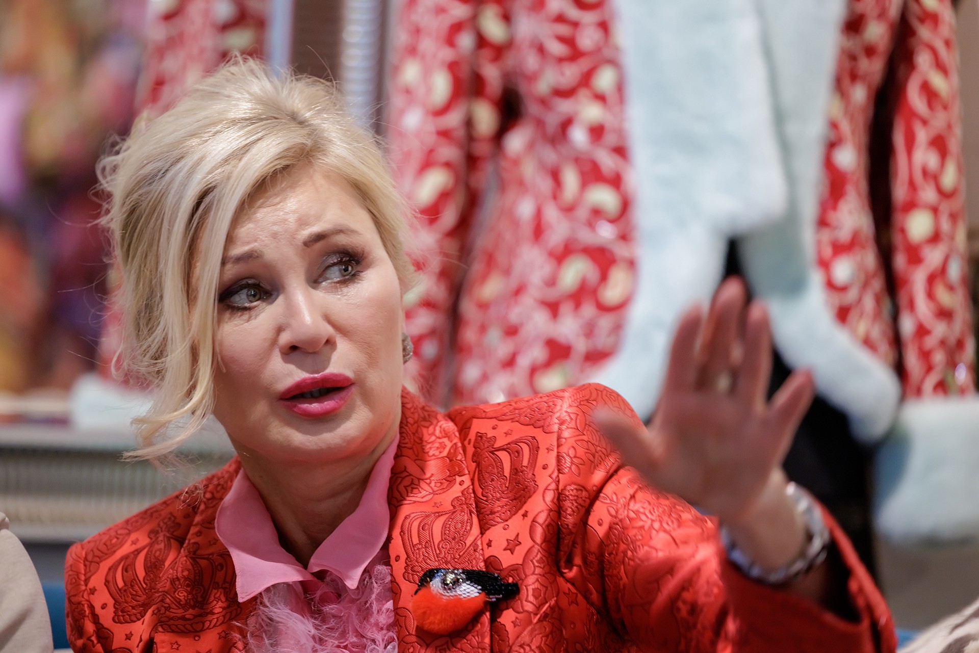 Цыганова заявила о желании станцевать новую версию польки-бабочки с Богомоловым