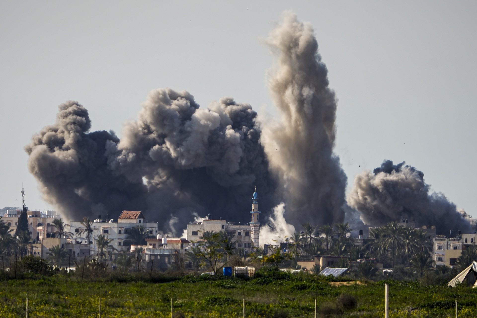 Страна нон грата: нажил ли Израиль себе новых врагов после начала операции в секторе Газа