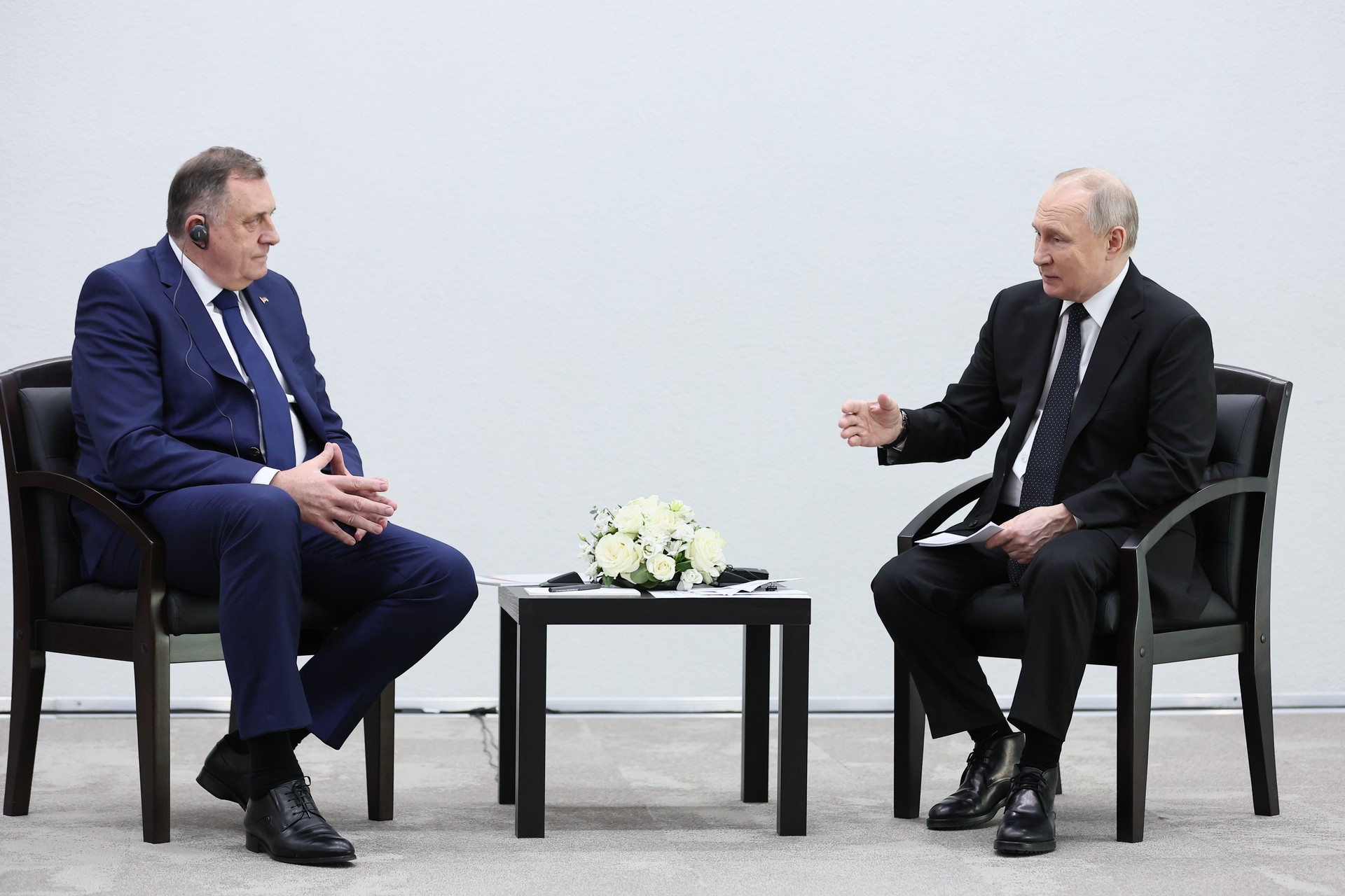Путин в Казани проводит переговоры с президентом Республики Сербской