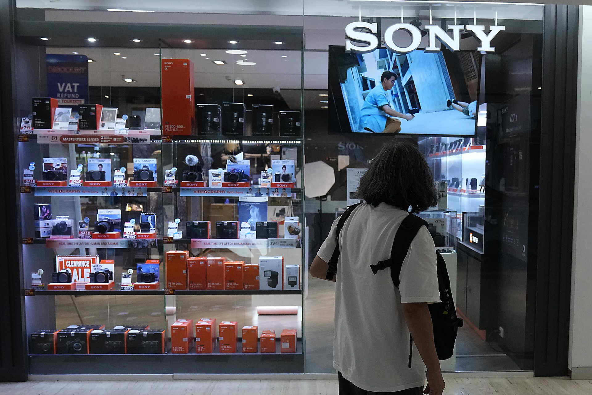 Аналитик: Закрытие фирменных магазинов LG, Bosch и Sony не создаст дефицита их продукции в РФ