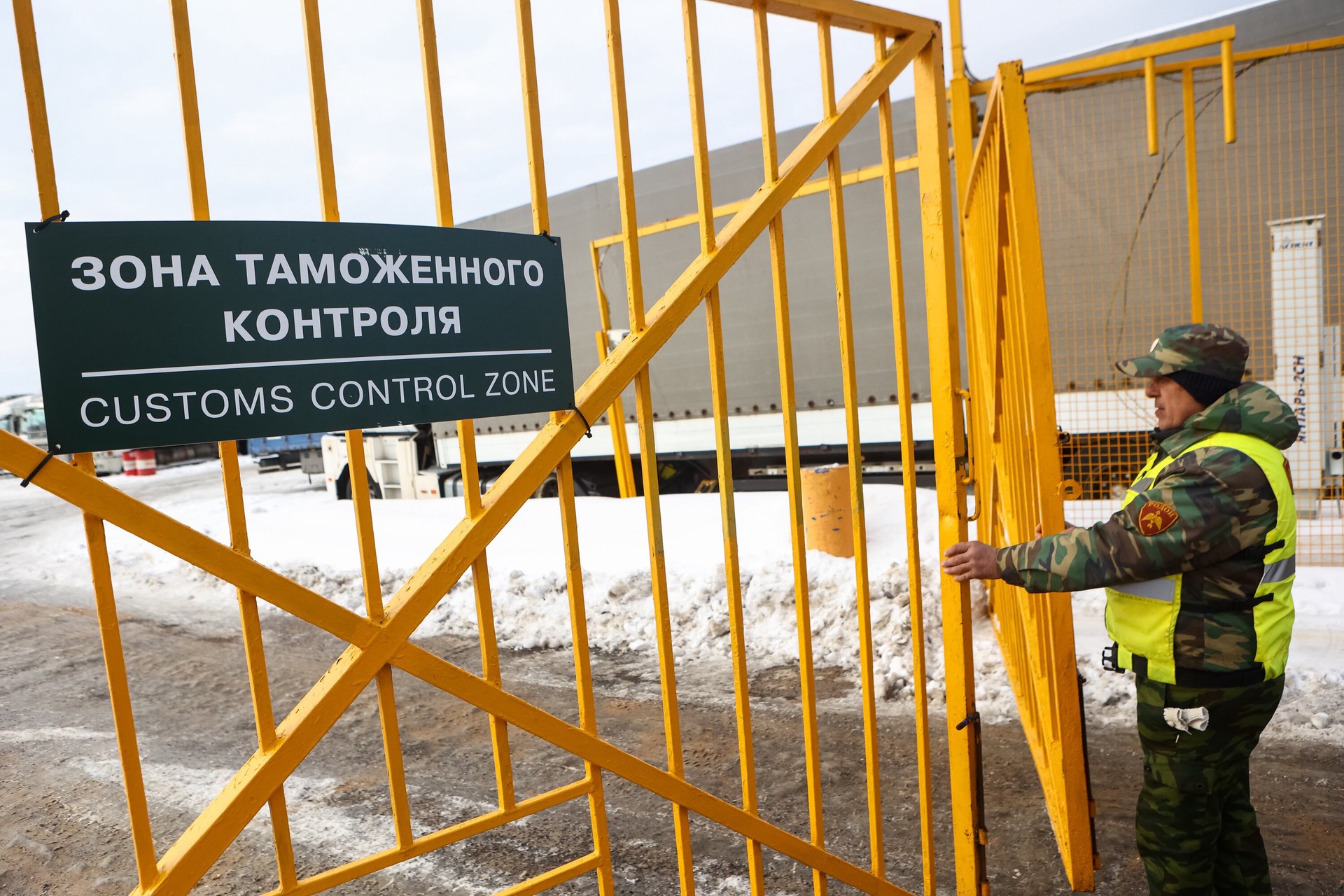 Расширен список запрещенных к вывозу в недружественные страны товаров