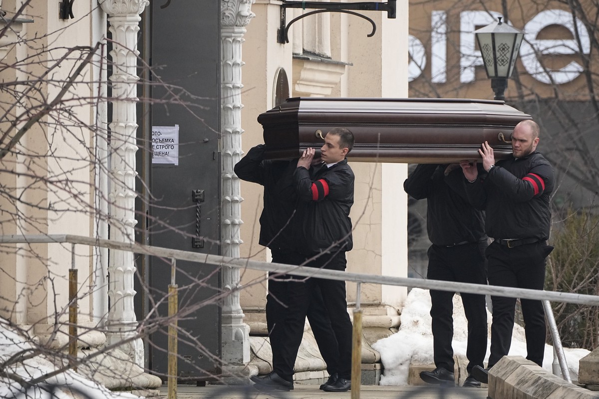 Навального* похоронили на Борисовском кладбище в Москве 