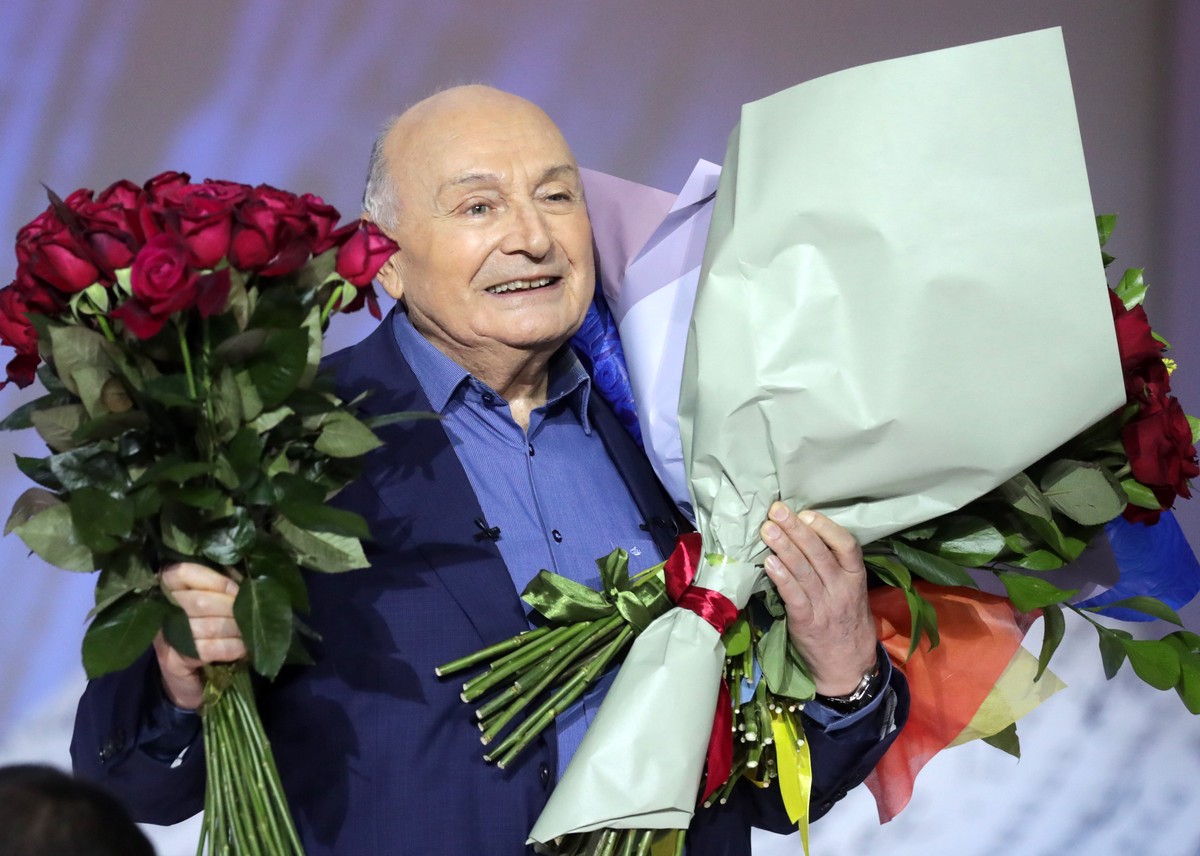 Большая глыба: почему в нас въелись шутки Жванецкого 