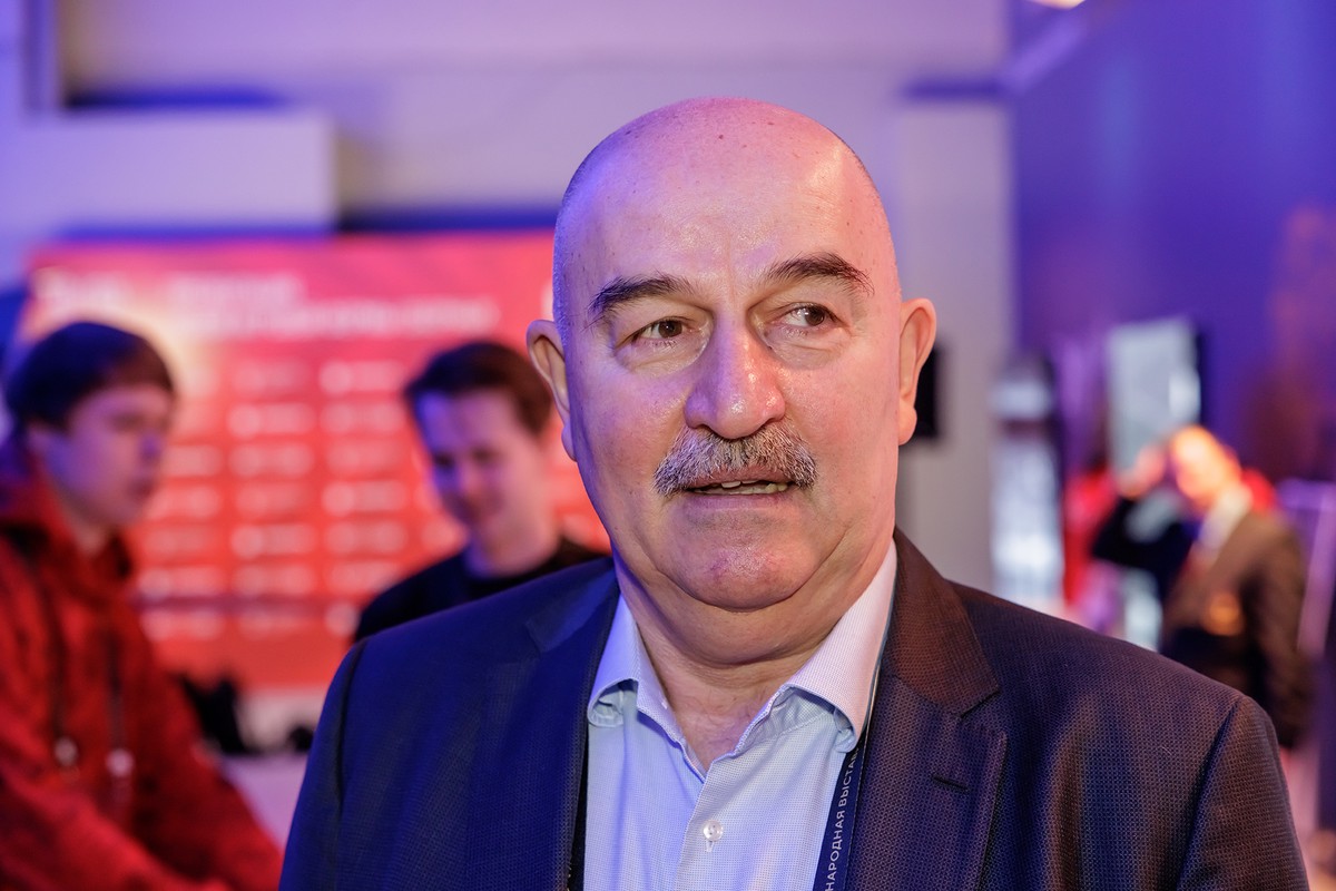 Станислав Черчесов начал изучать казахстанский язык