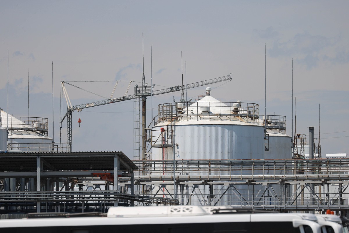 Эксперт оценил риски роста цен на нефтепродукты из-за остановки Новошахтинского нефтезавода