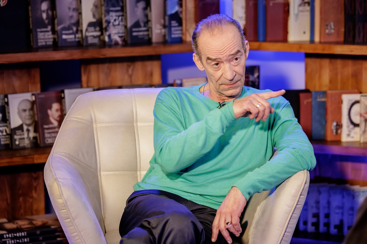  Звезда «Приключений Электроника» сообщил, что один из актёров фильма прекратил с ним общение из-за СВО