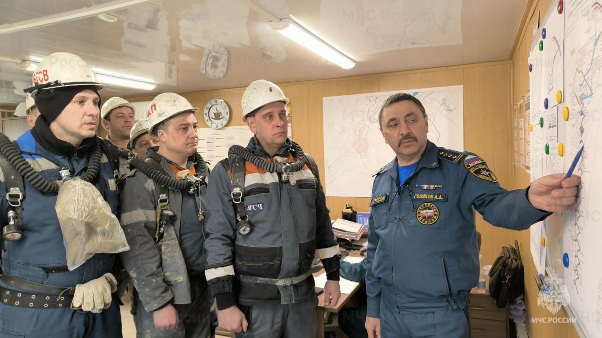 Вода обнаружена в трёх скважинах, пробурённых на руднике «Пионер»