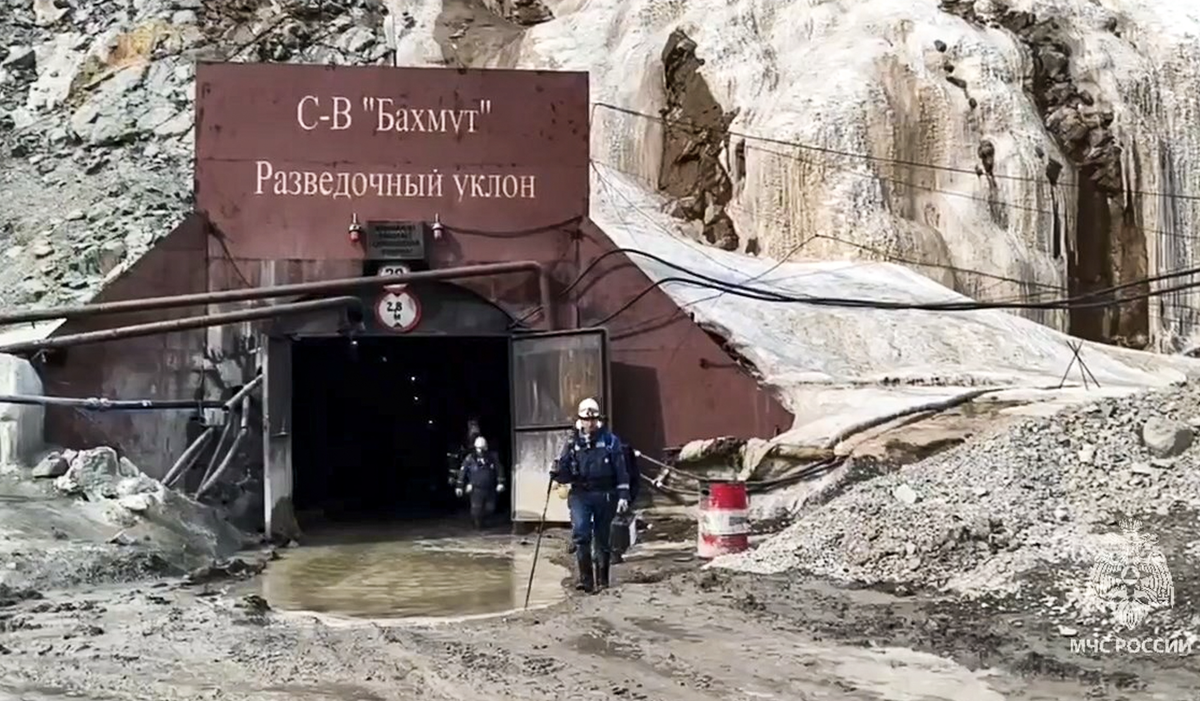На руднике «Пионер» начали бурить восьмую скважину