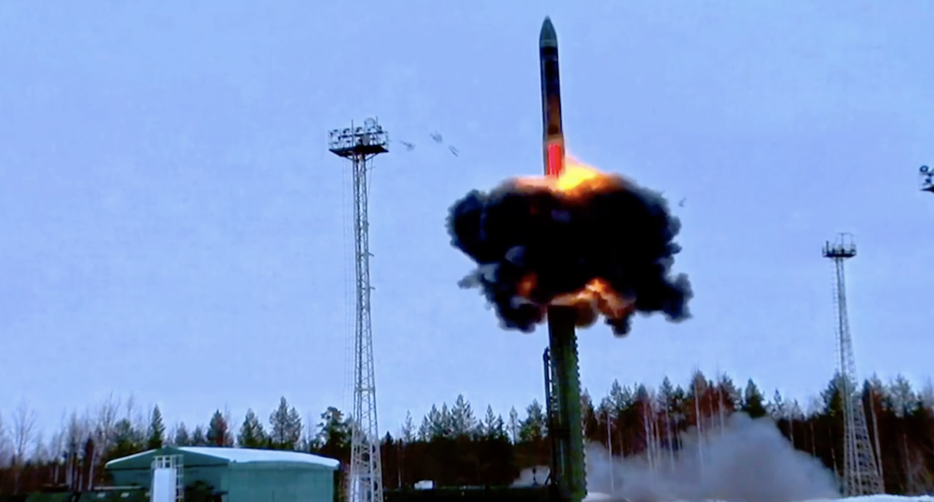 Минобороны сообщило об учебно-боевом пуске ракеты ПГРК «Ярс»