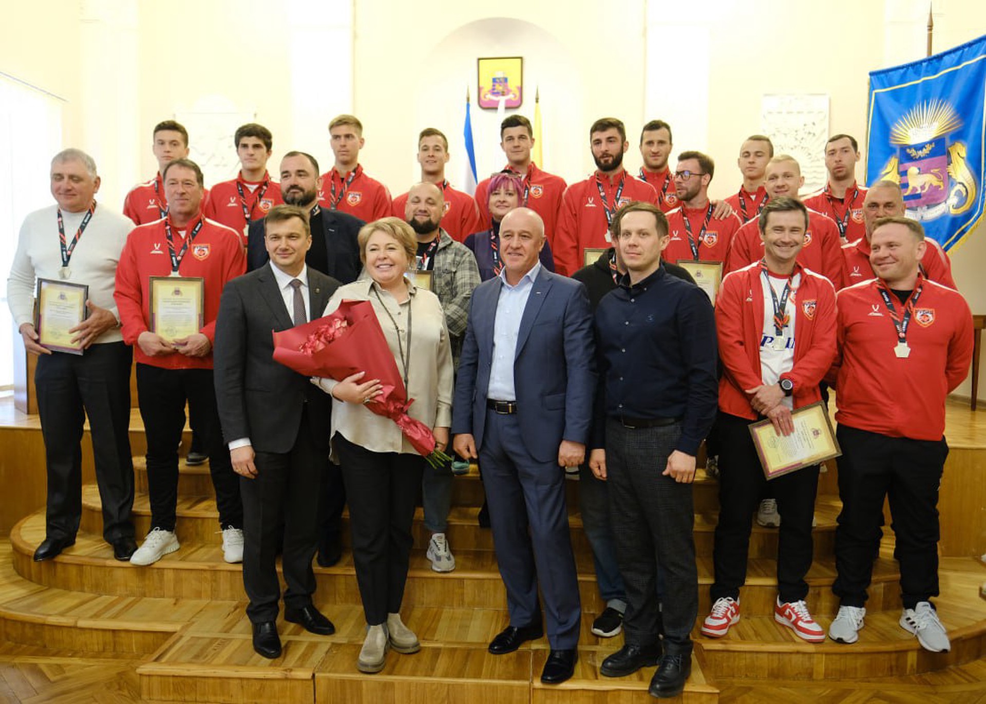 Футболистов «Рубин Ялта» наградили серебряными медалями Второй лиги